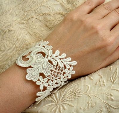 pulsera encaje