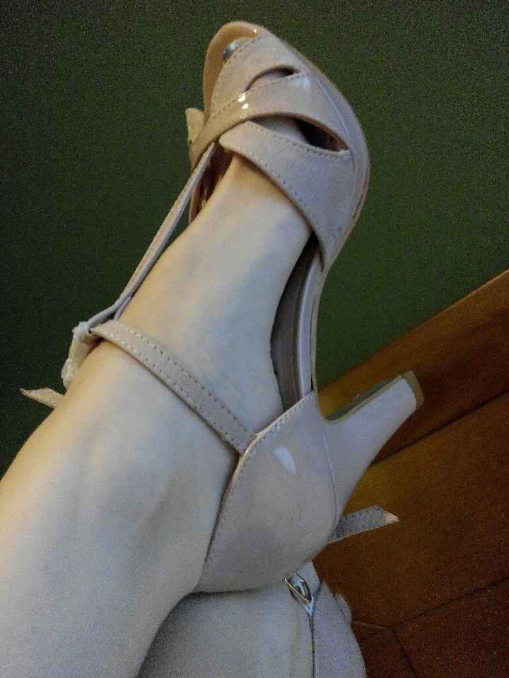 Dudas con los zapatos y el peinado - 1