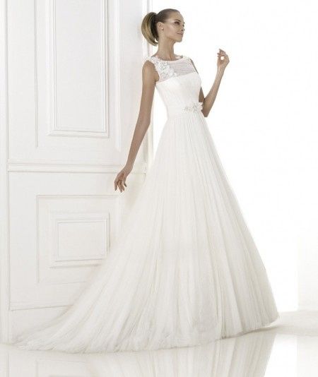 Avance novia. FASHION 2015 Pronovias