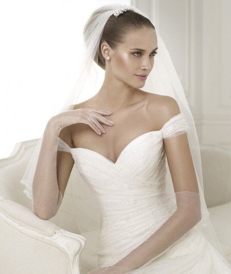 Avance novia. FASHION 2015 Pronovias