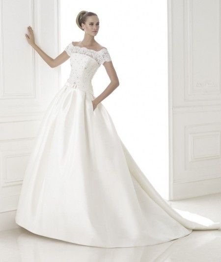Avance novia. COSTURA 2015 pronovias