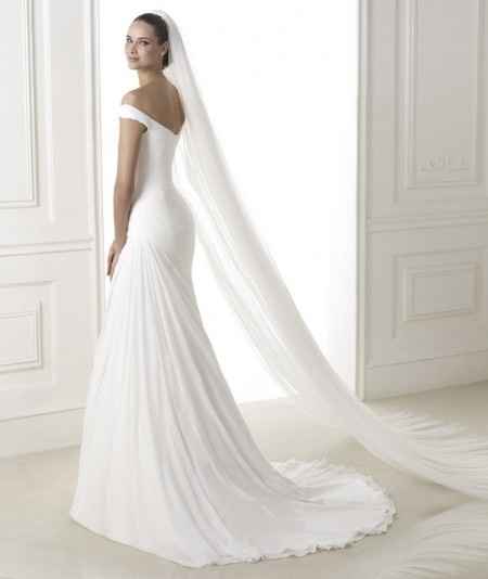 Avance novia. FASHION 2015 Pronovias