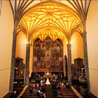 Por la iglesia