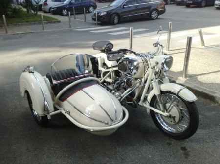 BMW con sidecar