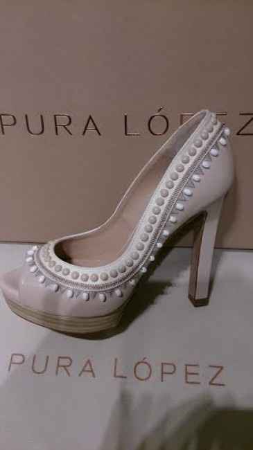 mis zapatos de pura lopez