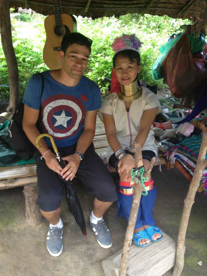 Con la â€œTribu Padaungâ€ en Chiang Mai