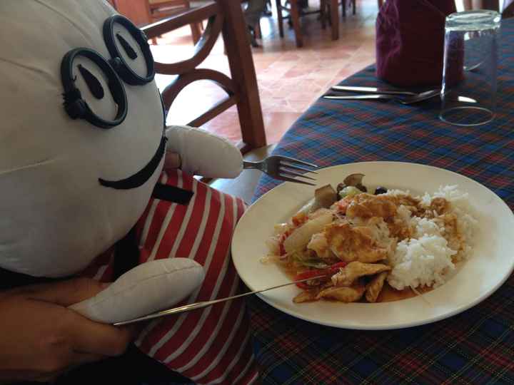 Comiendo en Phrae
