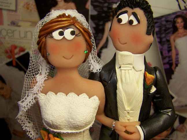 Réplica nuestra para la figura para la tarta