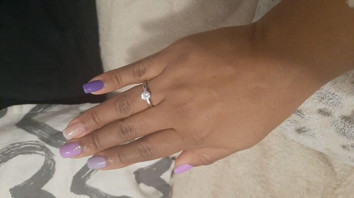 Derecha o izquierda: ¿en qué mano llevas tu anillo de pedida? 💍 3