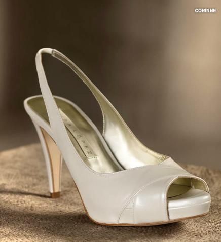 Pura López Pronovias
