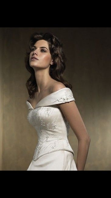 Necesito que me regalen un vestido de novia - 1