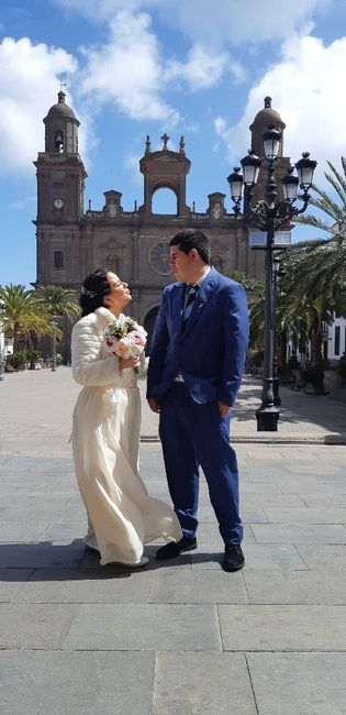 Novias que se han casado ahora  y pospuesto la fiesta para el año que viene 1