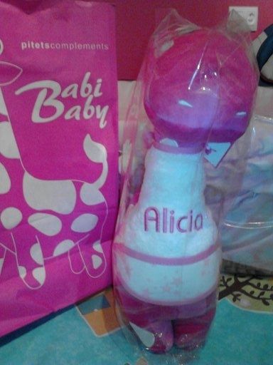 jirafita y babero bordado2