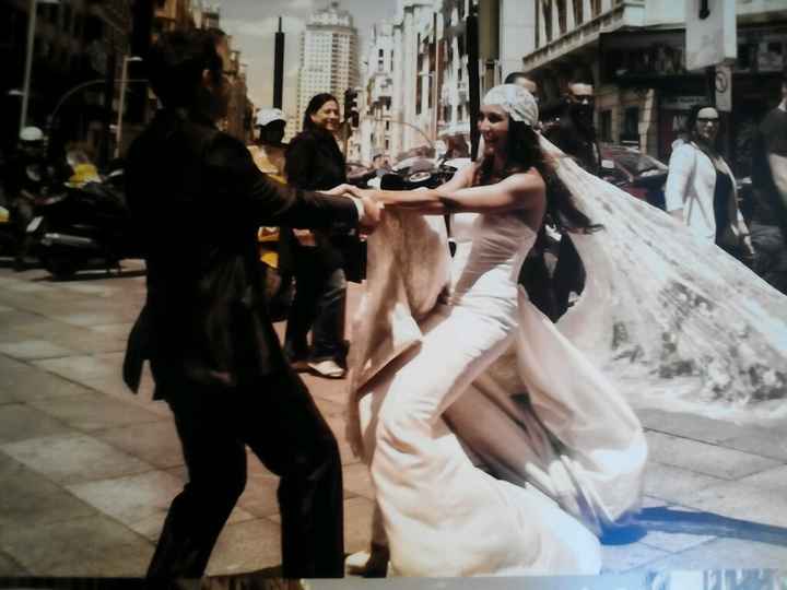 Postboda en la gran vía - 1