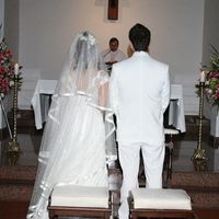 Ya en el altar, y haciendo los votos