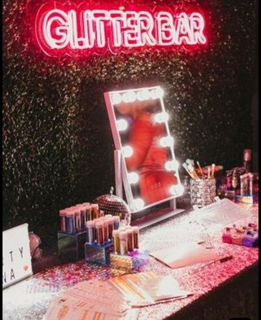Glitter bar 1