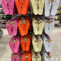 Chanclas de descanso para invitadas - 1