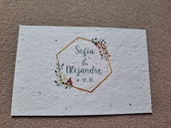 Se siguen dando invitaciones en papel? 1