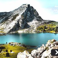 http://www.lagoscovadonga.com/