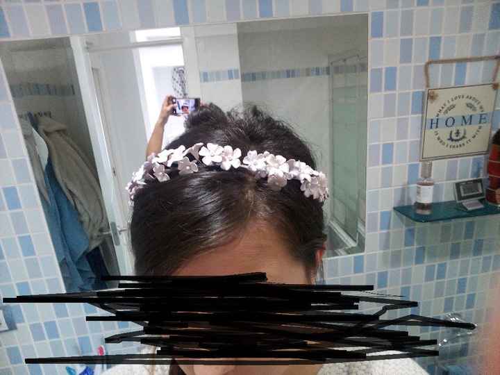 Corona de porcelana fría a juego con mi tocado