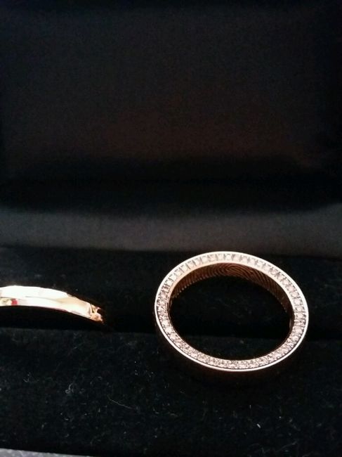 Anillo de compromiso de oro blanco y alianza amarilla? - 1