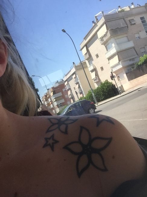 Tatuaje en el hombro - 1