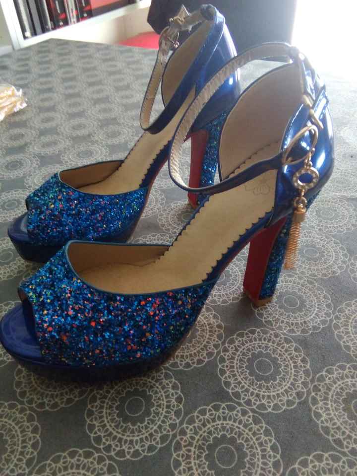 Zapatos azules? 5