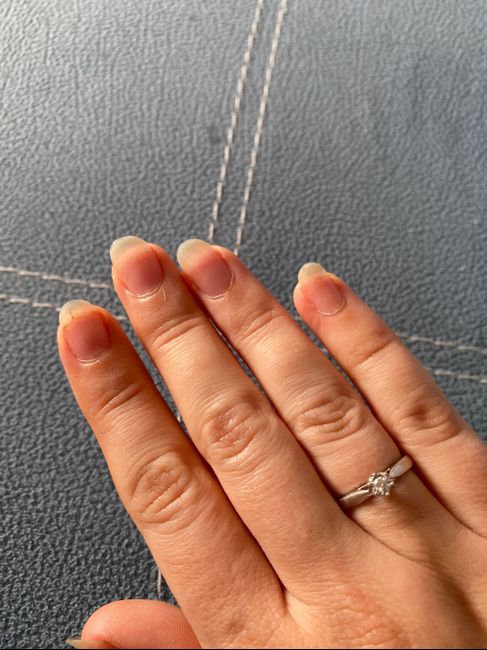 ¿Uñas acrílicas o al natural? 1