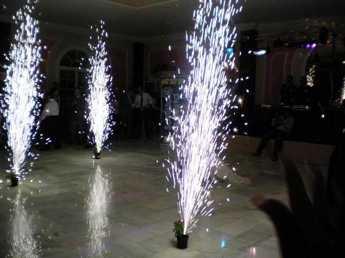 Fuegos en pleno baile