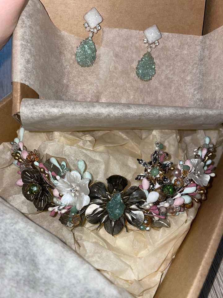 Tocado y pendientes de Anita Babus - 1