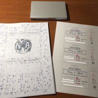 Envoltorio de fuera e invitaciones antes de recortar