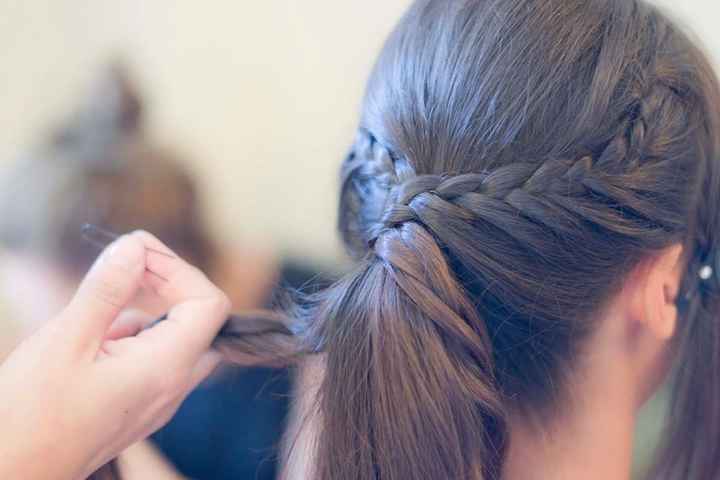 Coleta con trenzas