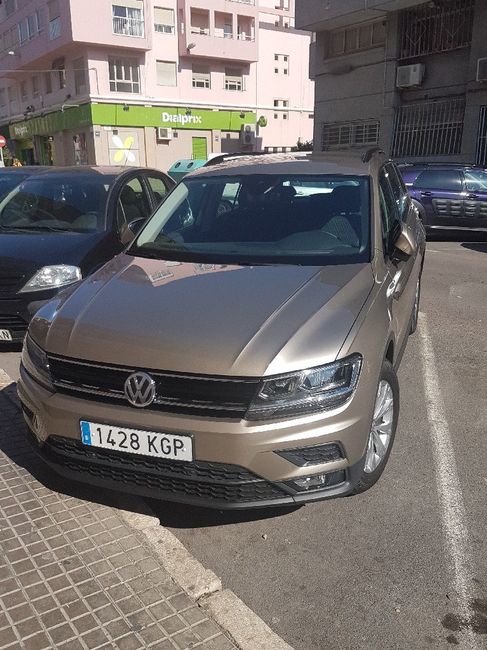 Coche nuevo para el dia b . - 2