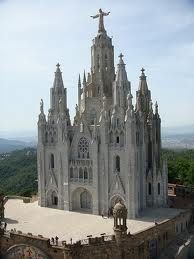 La iglesia...