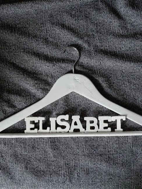 Percha personalizada - 1