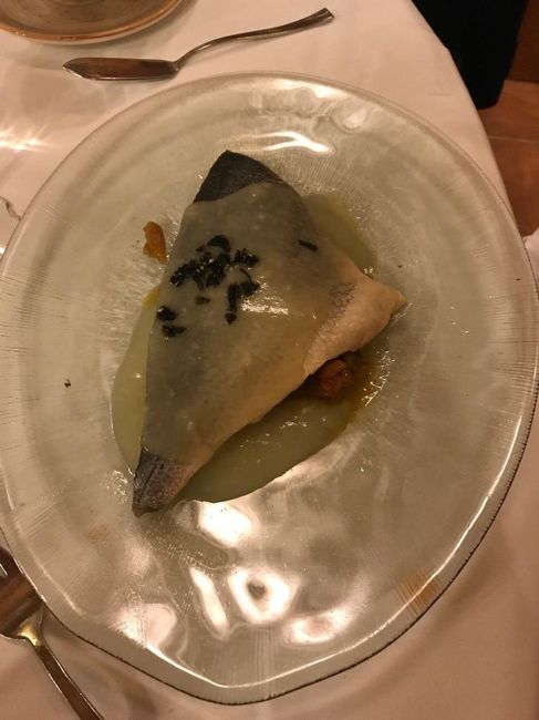 PESCADO - Lomo de dorada con pisto y bilbaína