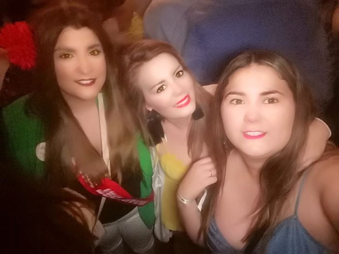 4 - NOCHE DEL VIERNES