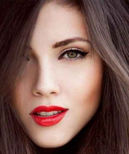 Inspiración maquillaje para labios rojos - 5