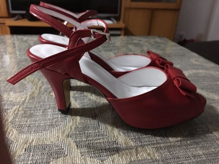 Sandalias rojas - 1