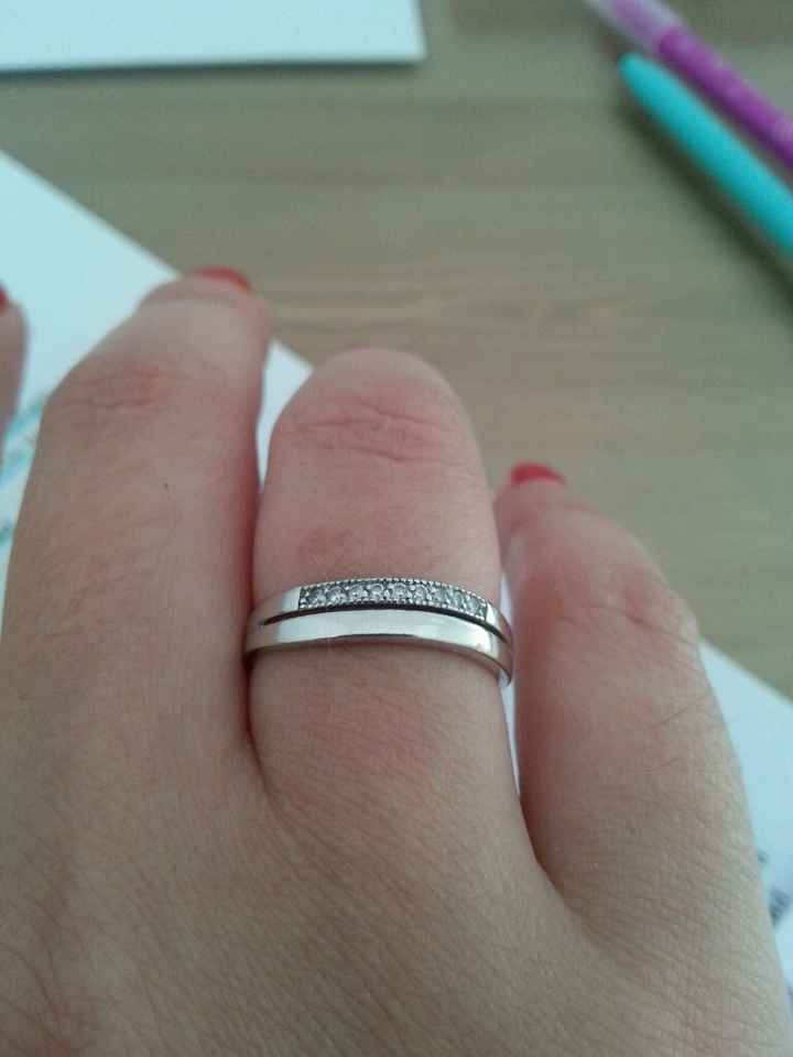 Pongamos todas nuestro anillo de compromiso - 1