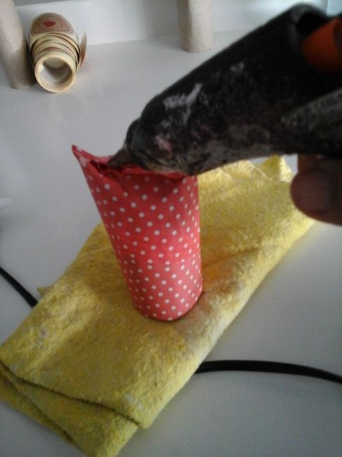 cerrar el solapado con silicona caliente