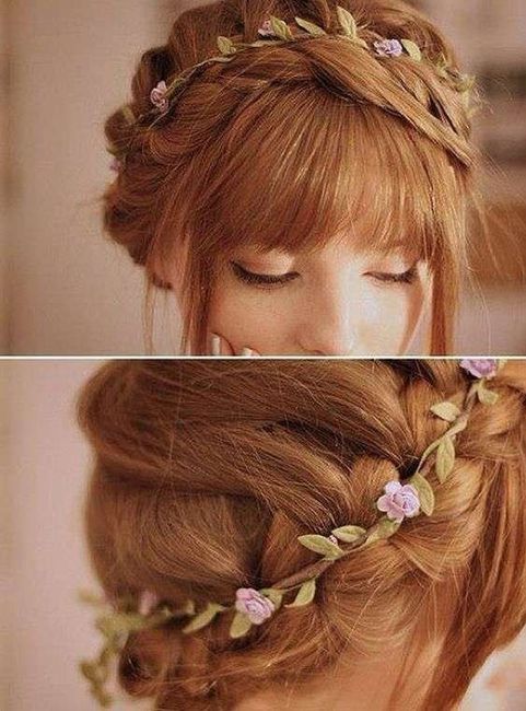 O me hago un recogido con trenzas y decoraciones, que creo que este seria el único que aceptaría por