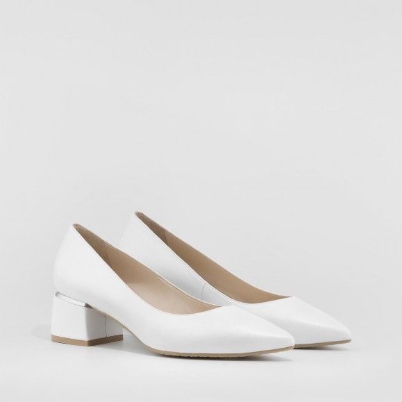 Zapatos planos o con muy poco tacón 12
