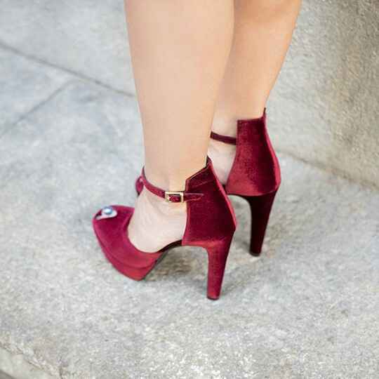  Zapatos oscuros - 1