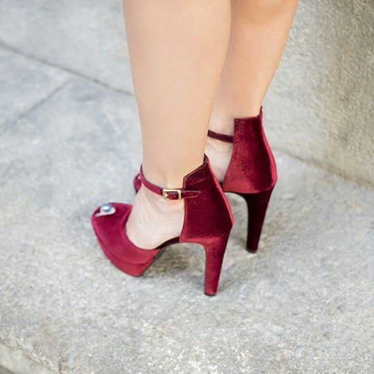 Zapatos oscuros - 1