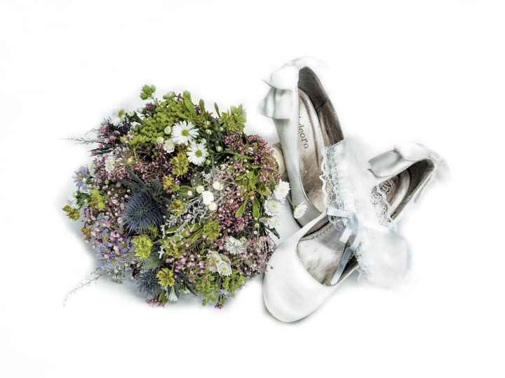 Ramo, zapatos y liga