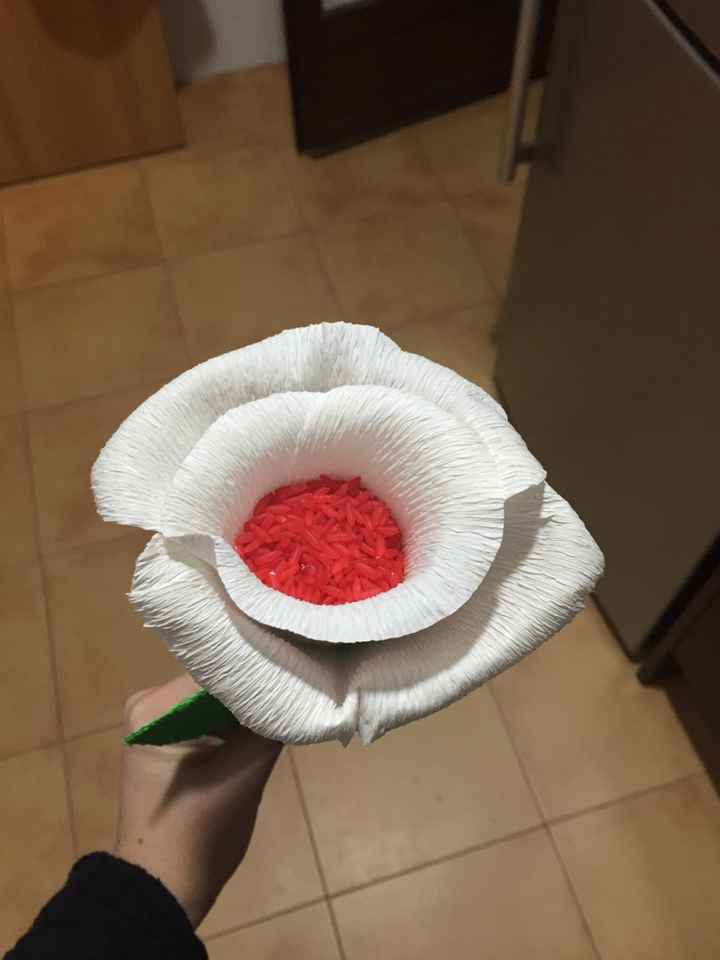 Flor con arroz de colores - 1