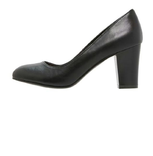 Invitada... ¿cómo veis estos zapatos? - 1