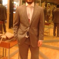 ÉL en probadores de tienda.
