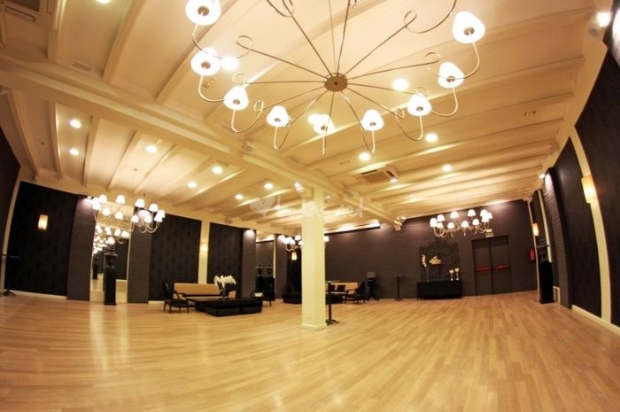 Salón Blanco y Negro